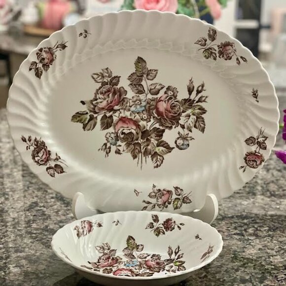 Vintage Johnson Brothers Serveware Platter and Bowl English Ironstone Dinnerware - Picture 1 of 14